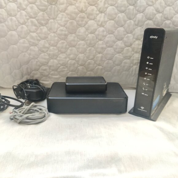 Comcast Xfinity WiFi modem Router + XiD-P Cable Box + Xg2v2-S Cable box Bundle - Picture 1 of 13